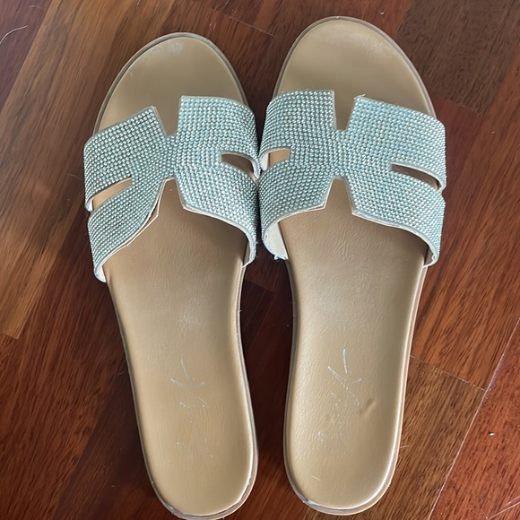 Rhinestone Slides - Picture 2 of 3